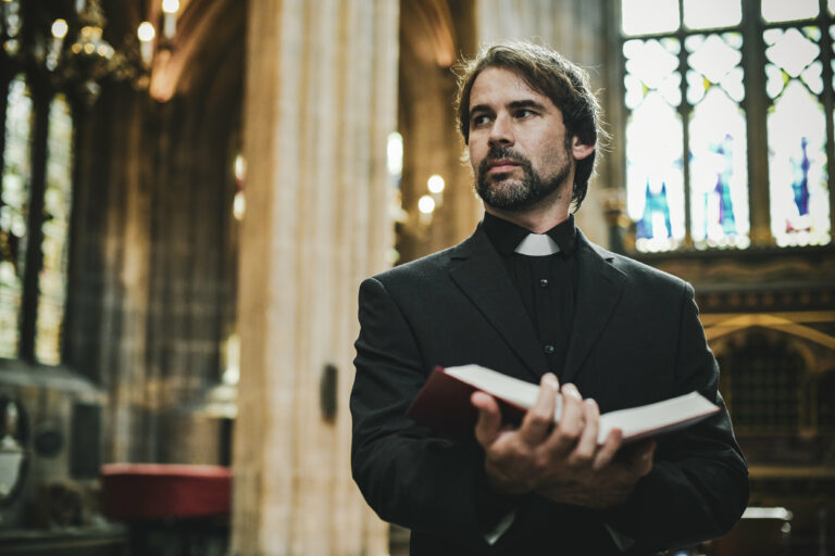 Was Priester verdienen